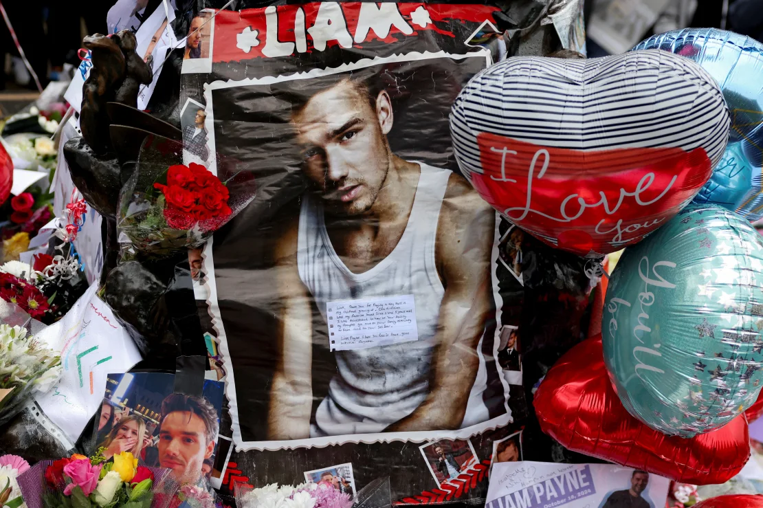 Liam Payne fans gather in great crowds to pay tribute in London’s Hyde Park