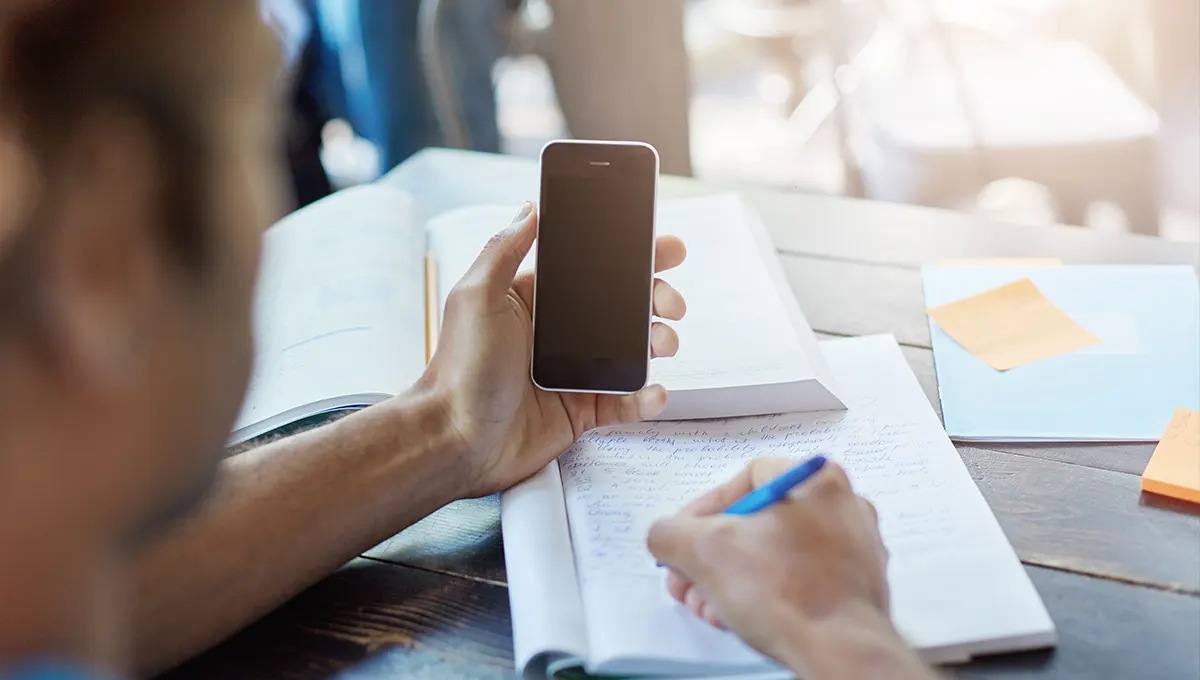 iPhones with contract